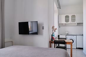 Seven City Apartments