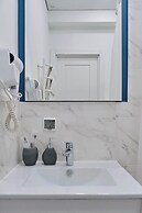 Seven City Apartments