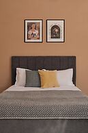 Seven City Apartments