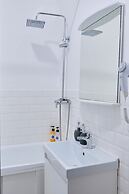 Seven City Apartments