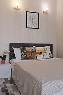 Seven City Apartments