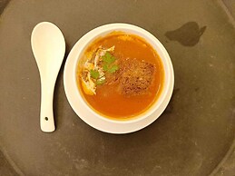 Hotel Aman Residency