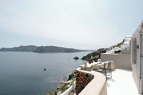 Nano Oia Canaves