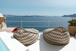 Nano Oia Canaves