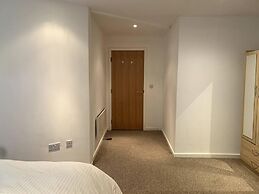 Large Private Flat in City Centre Leeds