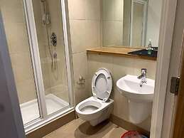 Large Private Flat in City Centre Leeds