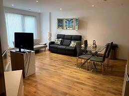 Large Private Flat in City Centre Leeds