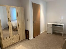 Large Private Flat in City Centre Leeds
