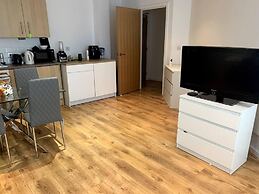 Large Private Flat in City Centre Leeds