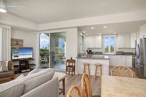 Palms at Wailea Two Bedrooms - Partial Ocean View by Coldwell Banker I