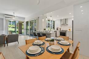 Palms at Wailea Two Bedrooms - Partial Ocean View by Coldwell Banker I