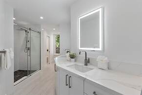 Palms at Wailea Two Bedrooms - Partial Ocean View by Coldwell Banker I