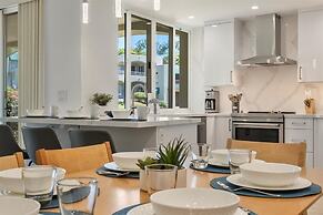 Palms at Wailea Two Bedrooms - Partial Ocean View by Coldwell Banker I