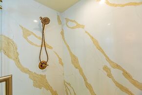 Palms at Wailea Two Bedrooms - Partial Ocean View by Coldwell Banker I