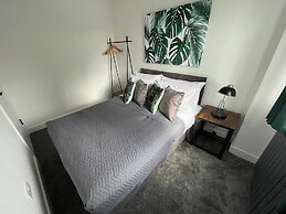 Brand New High Spec House with parking