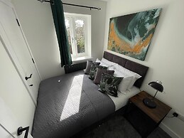 Brand New High Spec House with parking