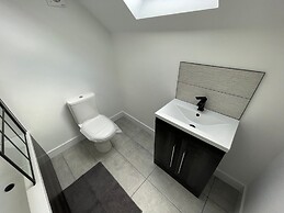 Brand New High Spec House with parking