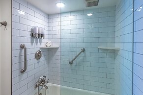 Polo Beach Club Two Bedrooms - Sleeps 6 by Coldwell Banker Island Vaca