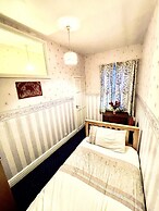 Lovely 3-bed House in Coventry Airbnb Property