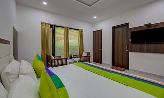 Treebo Down Town, Dalhousie