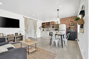 Modern Downtown Bungalow