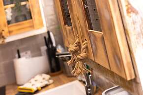 James' Place @ The Park