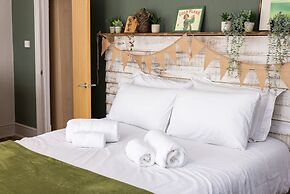 James' Place @ The Park