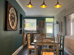 James' Place @ The Park