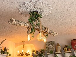 James' Place @ The Park