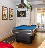 James' Place @ The Park