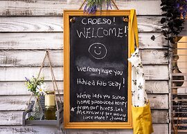 James' Place @ The Park