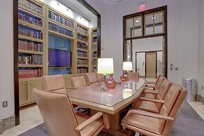 Business Apartment in Pentagon City