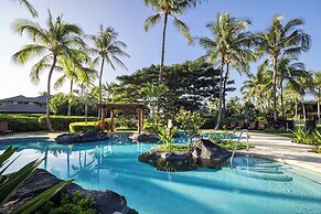 Hilton Pool Pass Included - Luxury Living