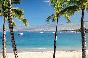 Hilton Pool Pass Included - Luxury Living