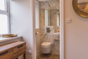 Carrick Rooms