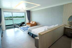 Cube9 Resort and Spa