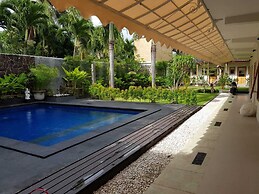 Roots Hotel Senggigi