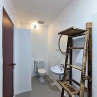 Roots Hotel Senggigi