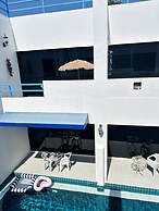 Mona Lisa pool villa