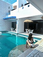 Mona Lisa pool villa