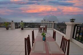 Sisombat Plaza Hotel