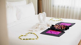 Sisombat Plaza Hotel