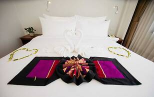 Sisombat Plaza Hotel