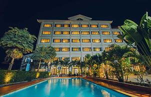 Sisombat Plaza Hotel