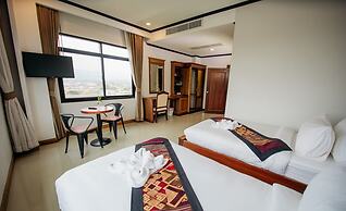 Sisombat Plaza Hotel