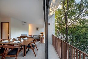 Unbeatable Located 2 Br Apt W/amazing Natural Lig