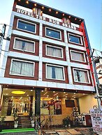 HOTEL The Rich Grand