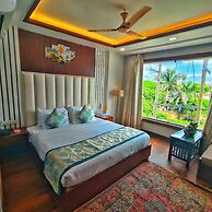 HOTEL The Rich Grand