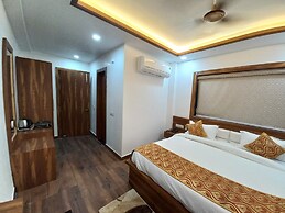 HOTEL The Rich Grand