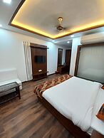 HOTEL The Rich Grand